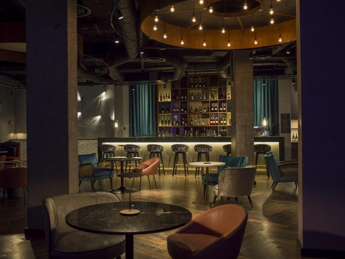 Middle Eight - Covent Garden - Preferred Hotels And Resorts London Bagian luar foto The bar at the 2018 edition of the London Design Festival