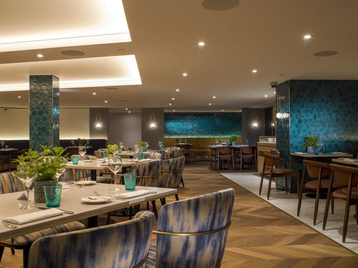 Middle Eight - Covent Garden - Preferred Hotels And Resorts London Bagian luar foto The interior of Bluebird