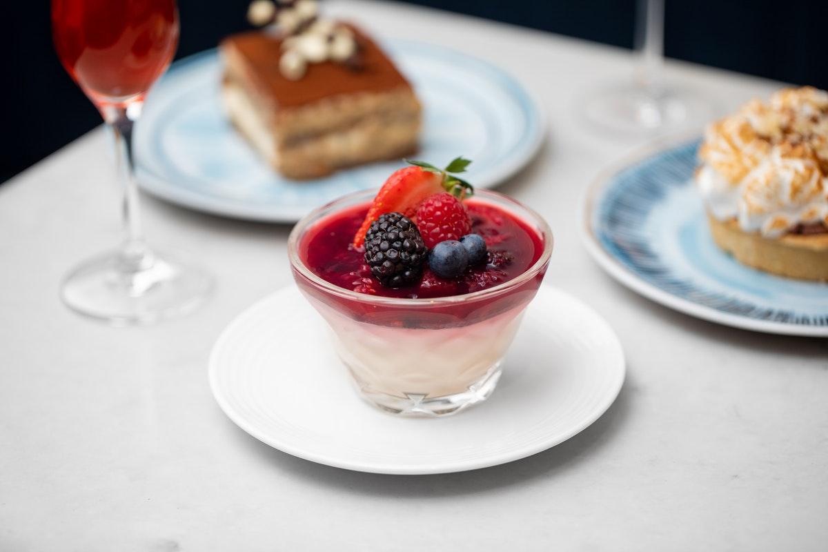 Middle Eight - Covent Garden - Preferred Hotels And Resorts London Bagian luar foto A dessert