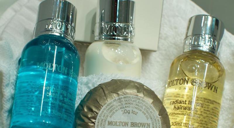 Middle Eight - Covent Garden - Preferred Hotels And Resorts London Bagian luar foto Molton Brown products
