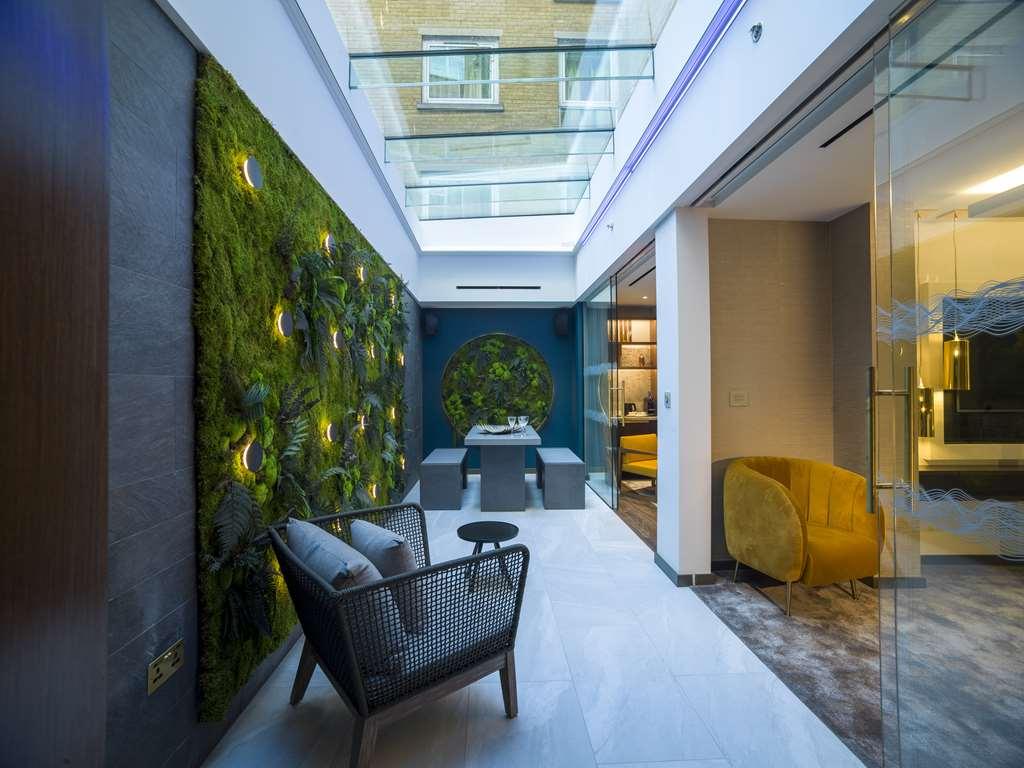 Middle Eight - Covent Garden - Preferred Hotels And Resorts London Ruang foto The interior of the house