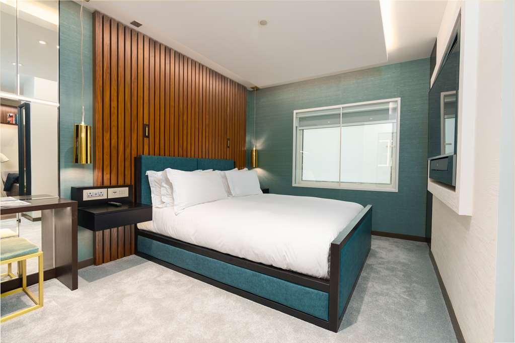 Middle Eight - Covent Garden - Preferred Hotels And Resorts London Ruang foto A bedroom at the hotel