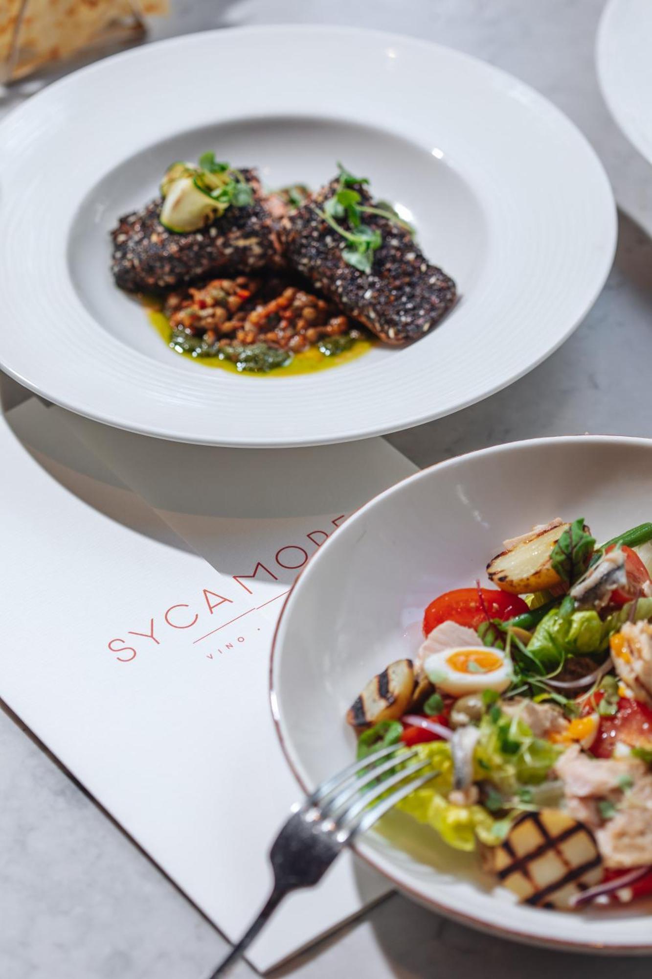 Middle Eight - Covent Garden - Preferred Hotels And Resorts London Bagian luar foto Dishes at Sycamore